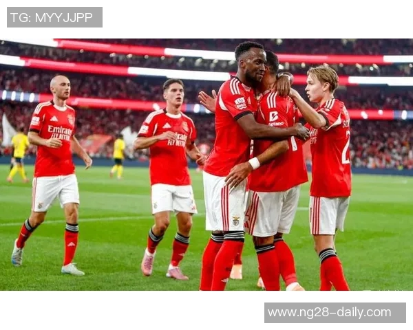 德甲精彩对决本菲卡逆转马竞引发全场热烈欢呼集锦回顾