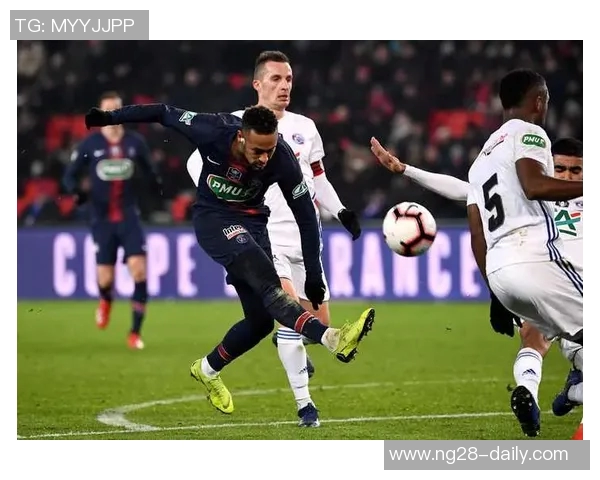 中超激战巴黎圣日耳曼6比2逆袭皇马神奇扑救引发全场狂欢点评